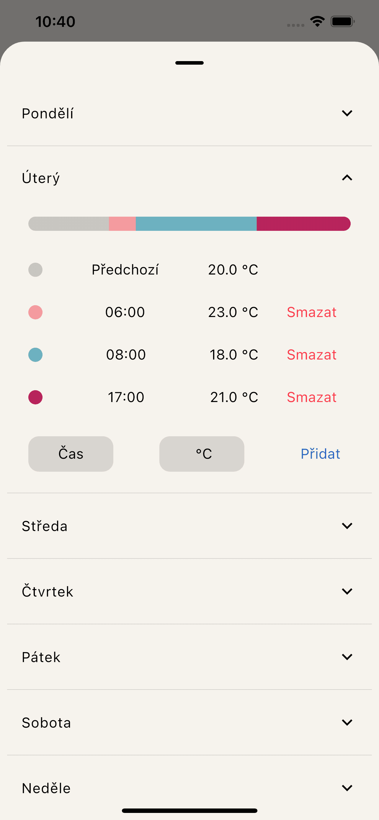 Aplikace pro chytrou domácnost – týdenní plán vytápění s teplotami po hodinách